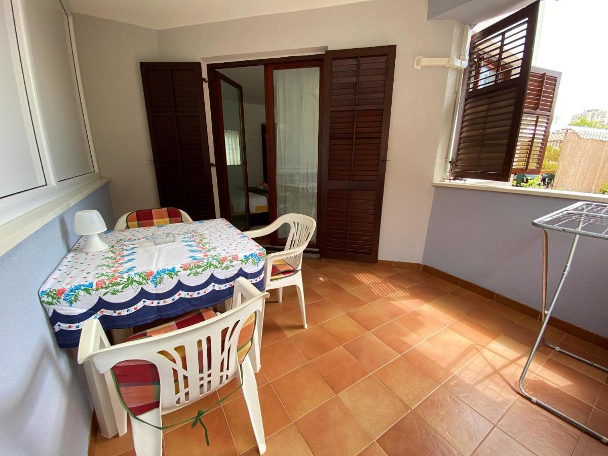Apartments Lungomare Pula Extérieur photo