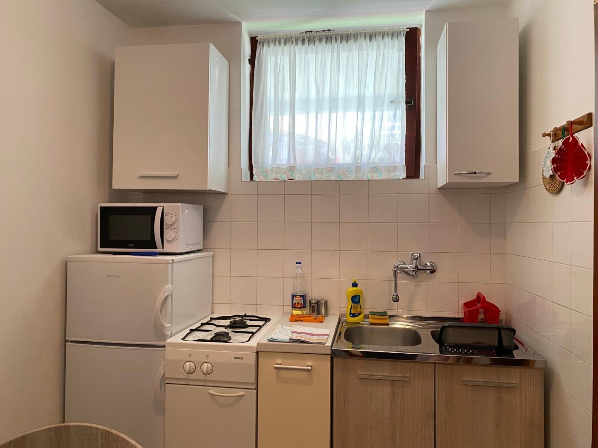 Apartments Lungomare Pula Extérieur photo